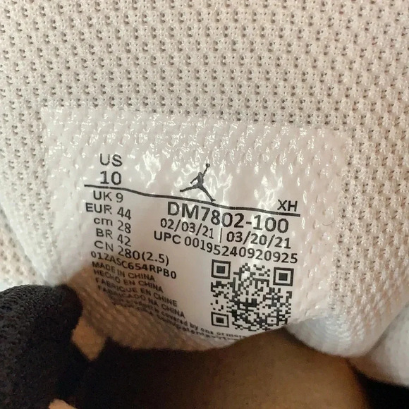 Nike Jordan 1 Mid HEAT REACTIVE Men’s Sneakers 10 New - Picture 12 of 12